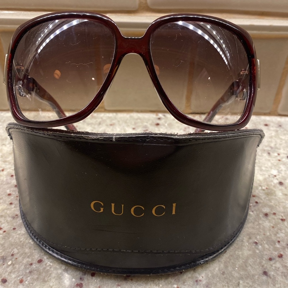 Gucci Gold Buckle Gradient Sunglasses